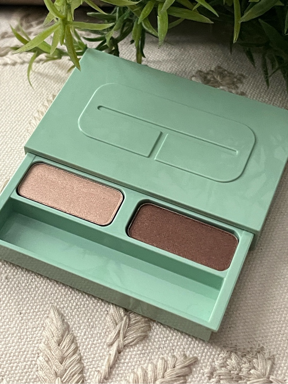 Clinique Two-Shade Eyeshadow Duo - Shimmery Like Mink ~New~